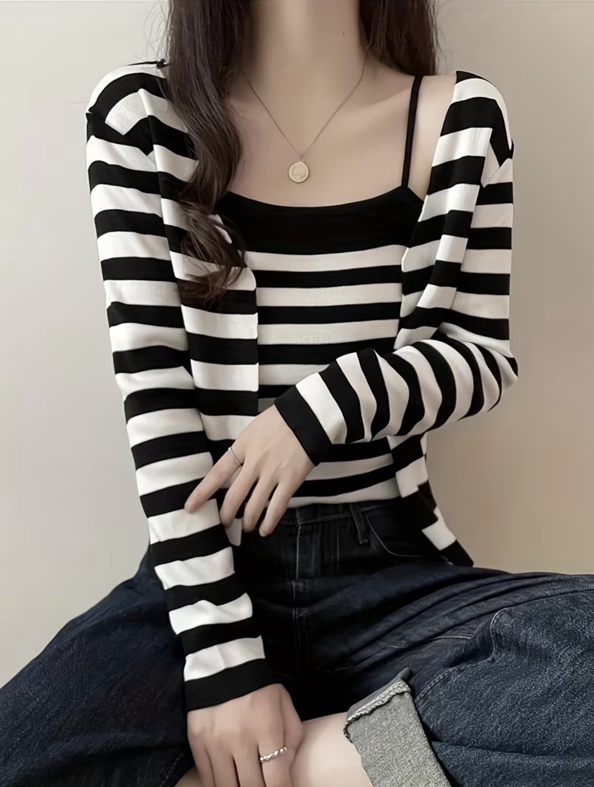 Cardigan a rayas + esqueleto