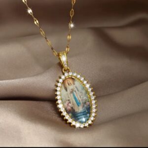 Dije “Virgen de Lourdes”
