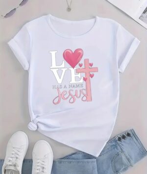Camiseta LOVE has a name