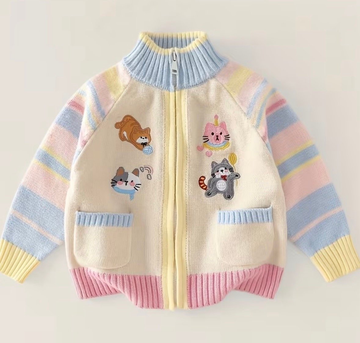 Cardigan de Punto Infantil “Dulce Encanto” 🐱